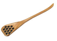 棒かしぶき棒をかき混ぜる蜂蜜の木のスプーンをくり抜きなさい