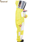 3つの層の黄色い養蜂の用品類はApiculturaの蜂のジャケットの養蜂のスーツを換気した