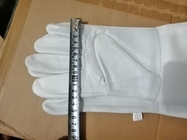 養蜂の白く柔らかい換気された袖口が付いている白い羊皮の手袋のための白い換気された手袋